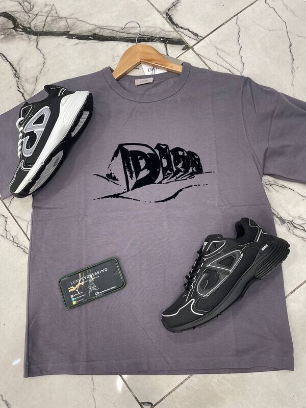 Dior t-shirt