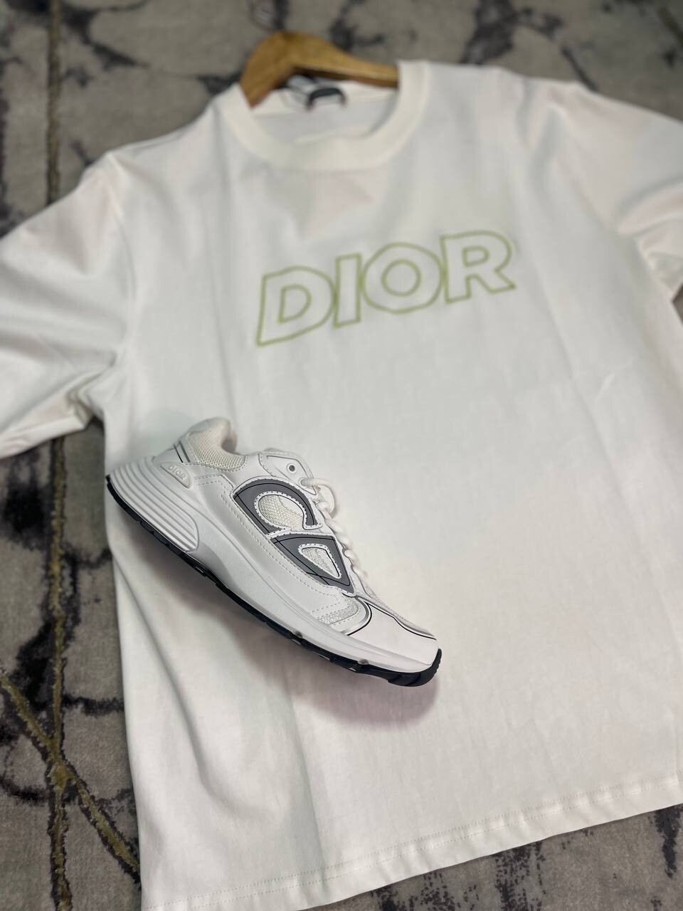 Dior t-shirt