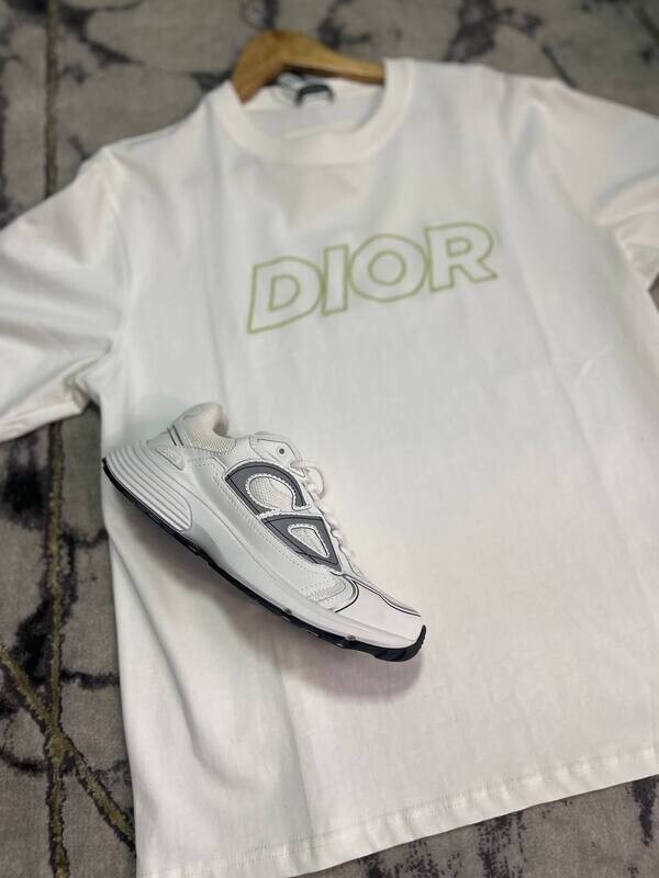 Dior t-shirt
