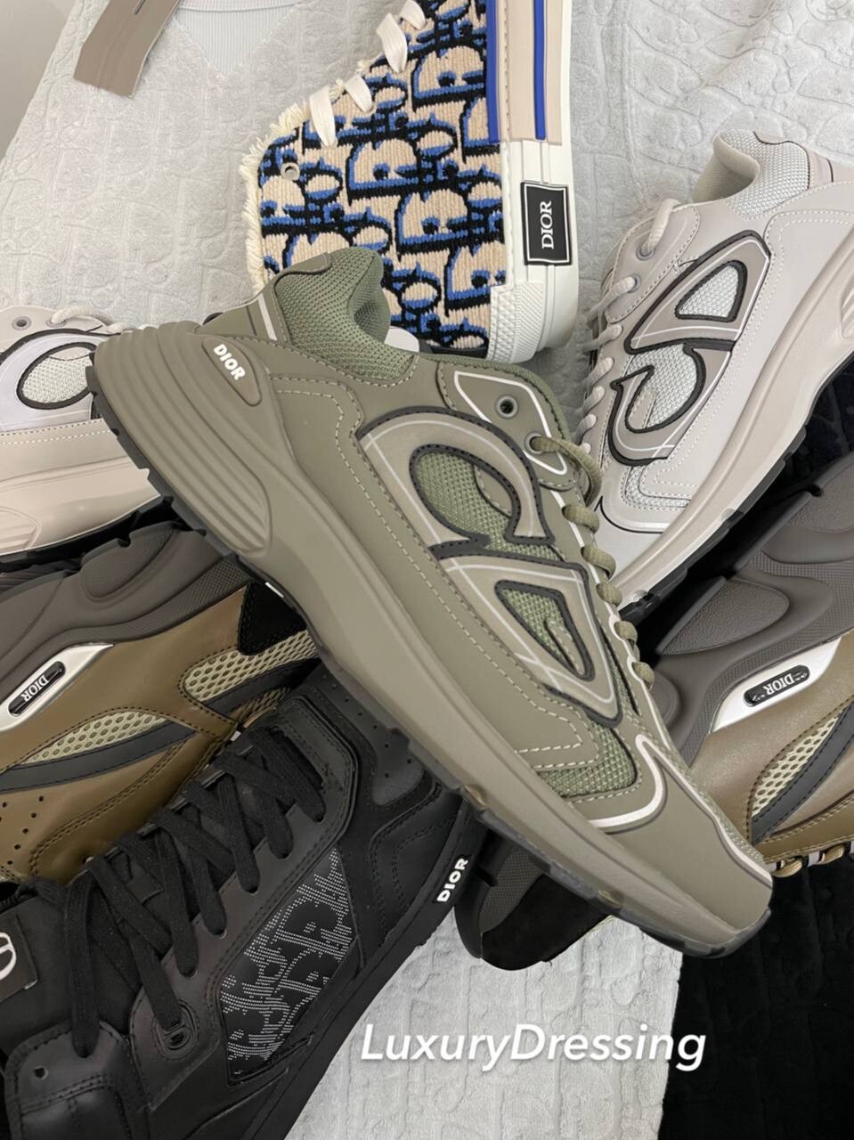 B30 sneakers