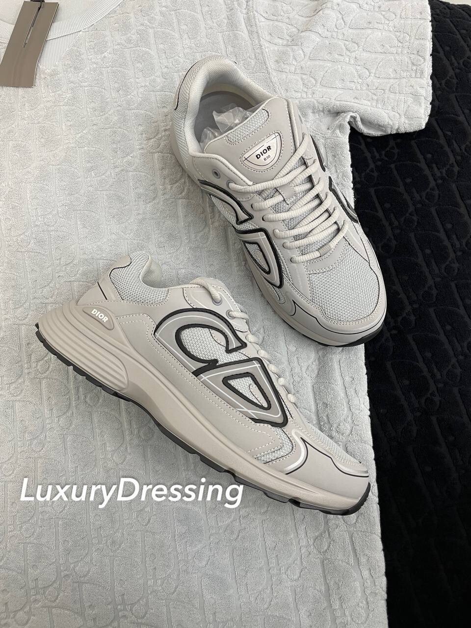 B30 sneakers