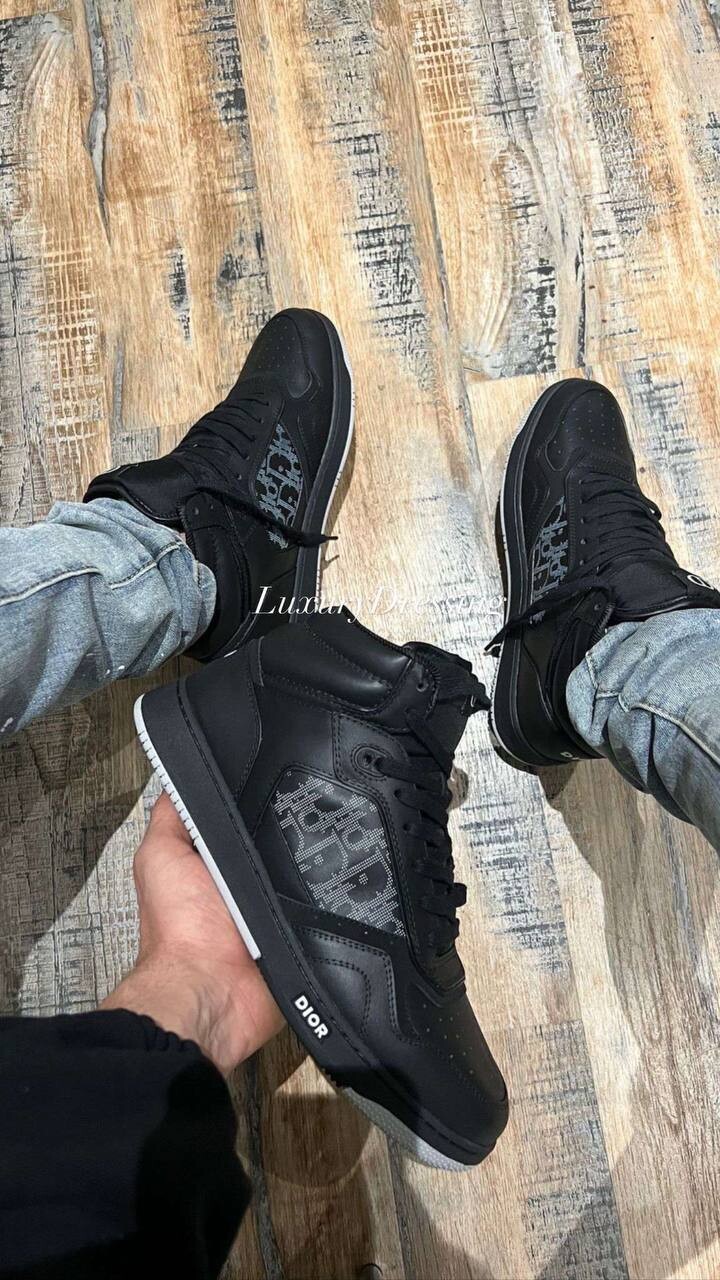 Dior shoe