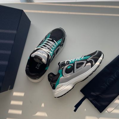 B30 sneakers