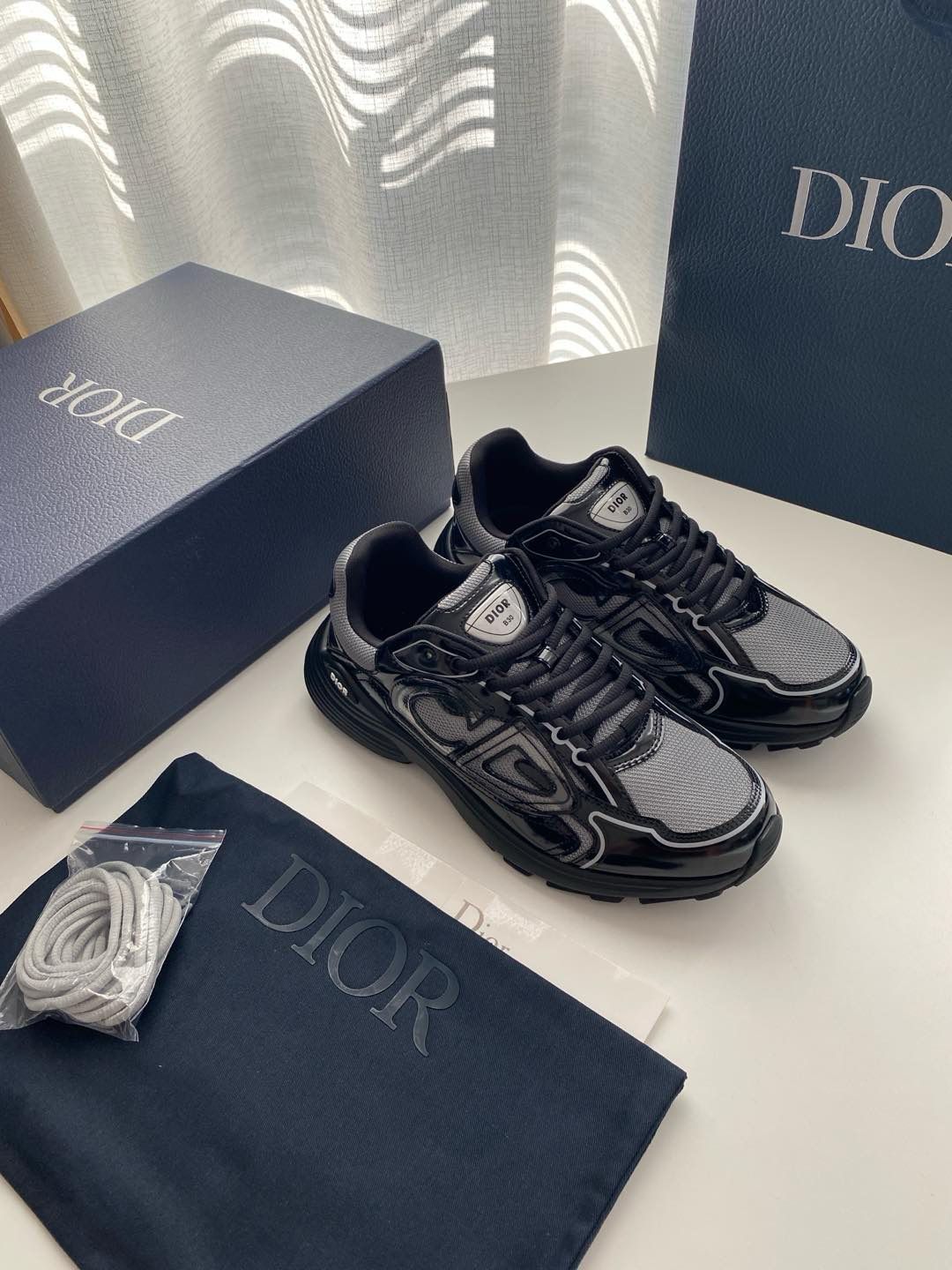 Dior B30