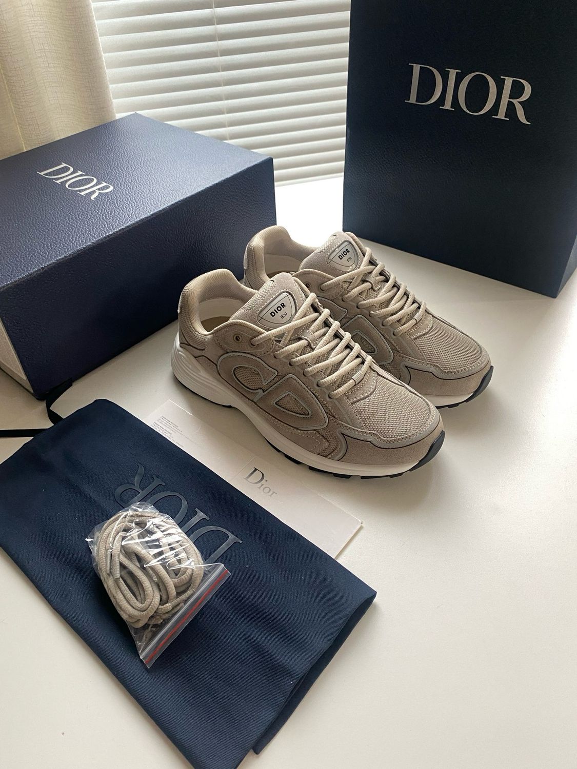Dior B30