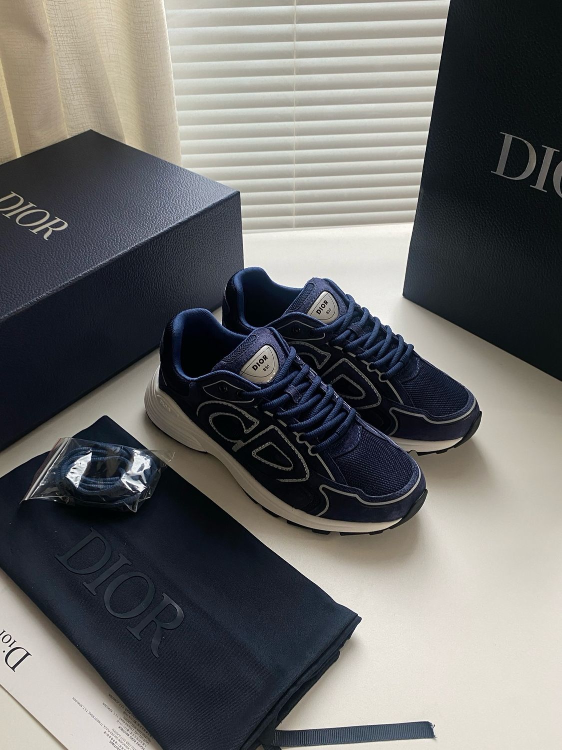 Dior B30