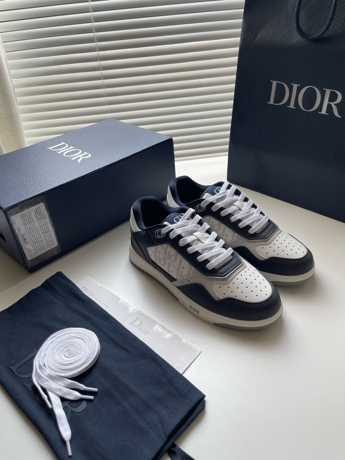 Dior B27