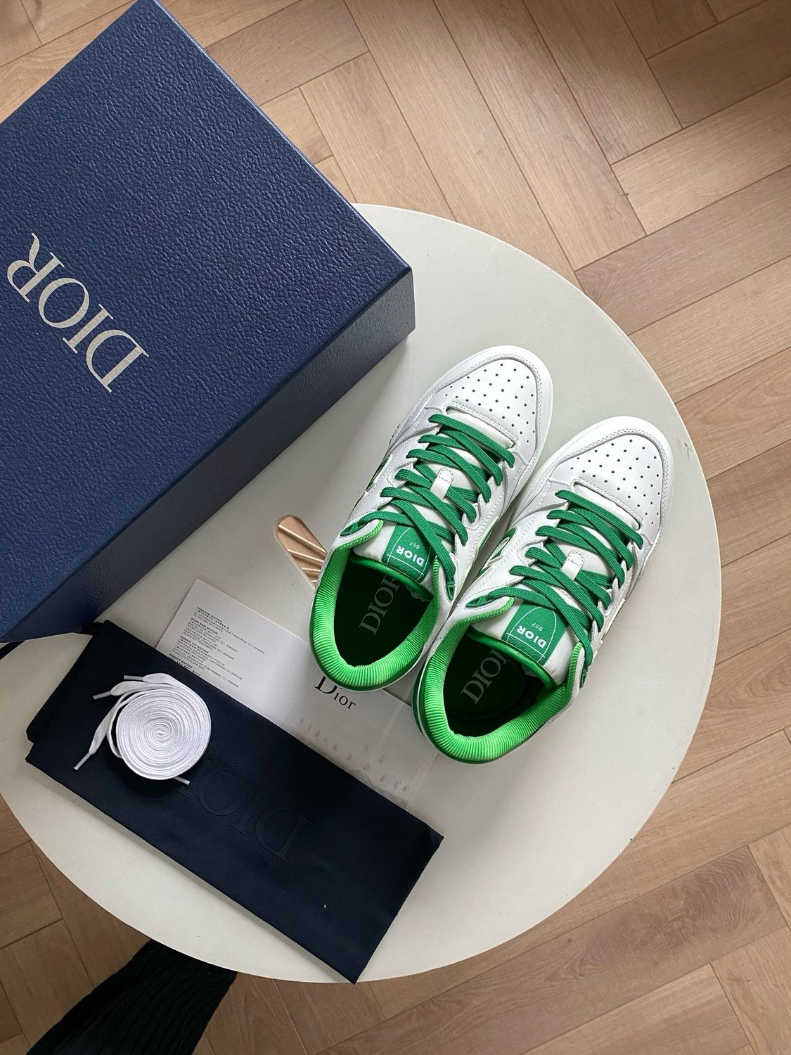Dior Sneakers B57