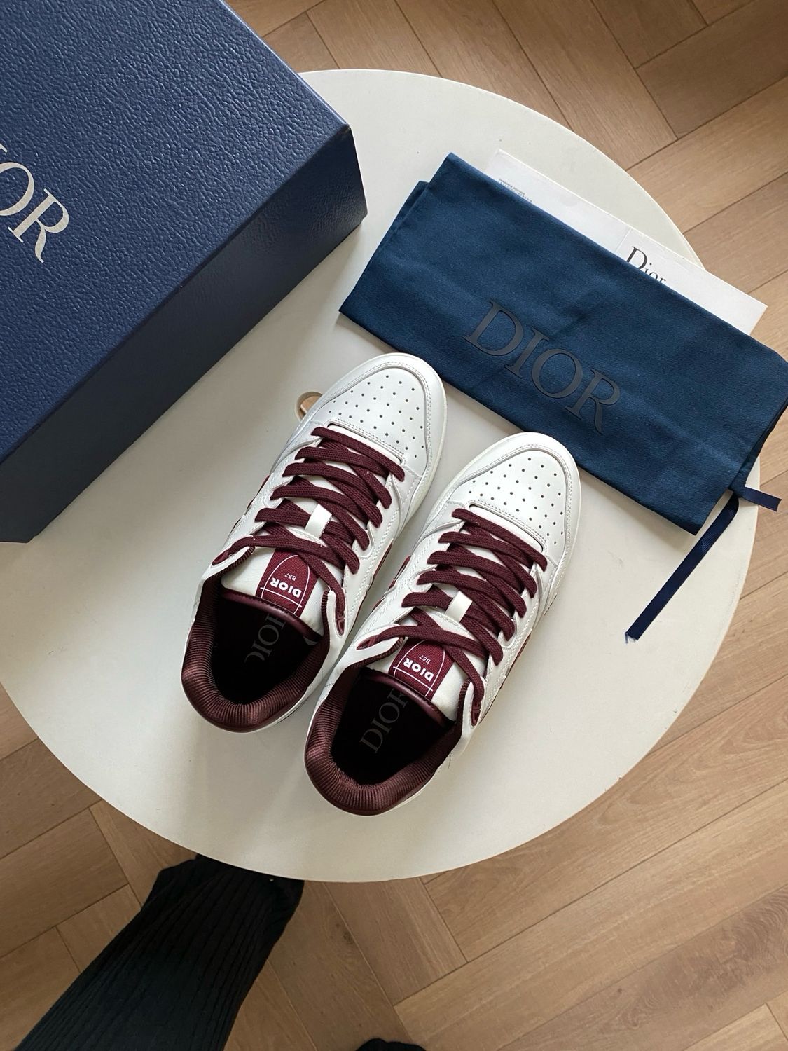 Dior Sneakers B57