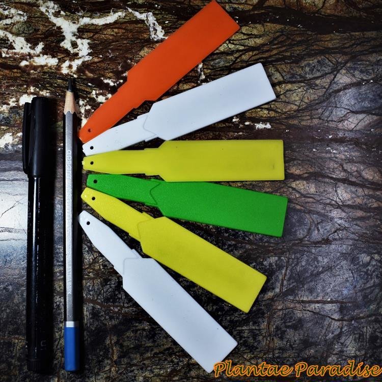 Plant Tags Arrow labels ( Stake Type) Set of 100 Orange with pen for scale