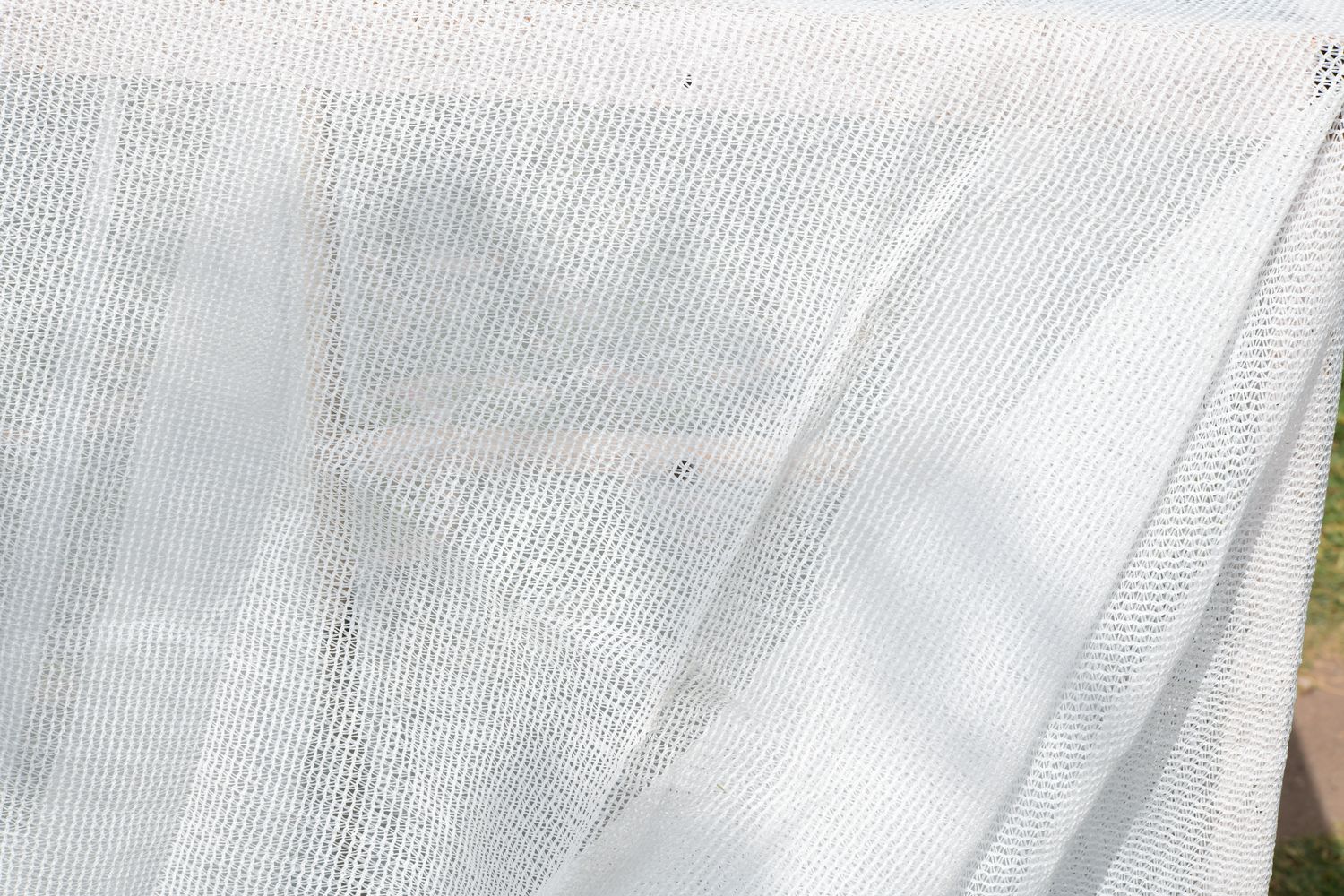 White Tape Shade Net - 40% Shade White Tape Shade Net - 40% Shade