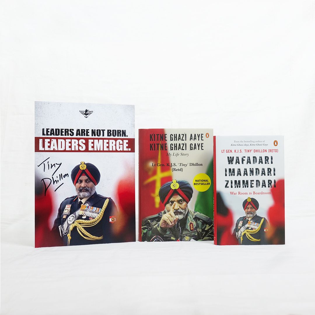 WIZ Book + KGAKGG Book + Free Poster (A4)
