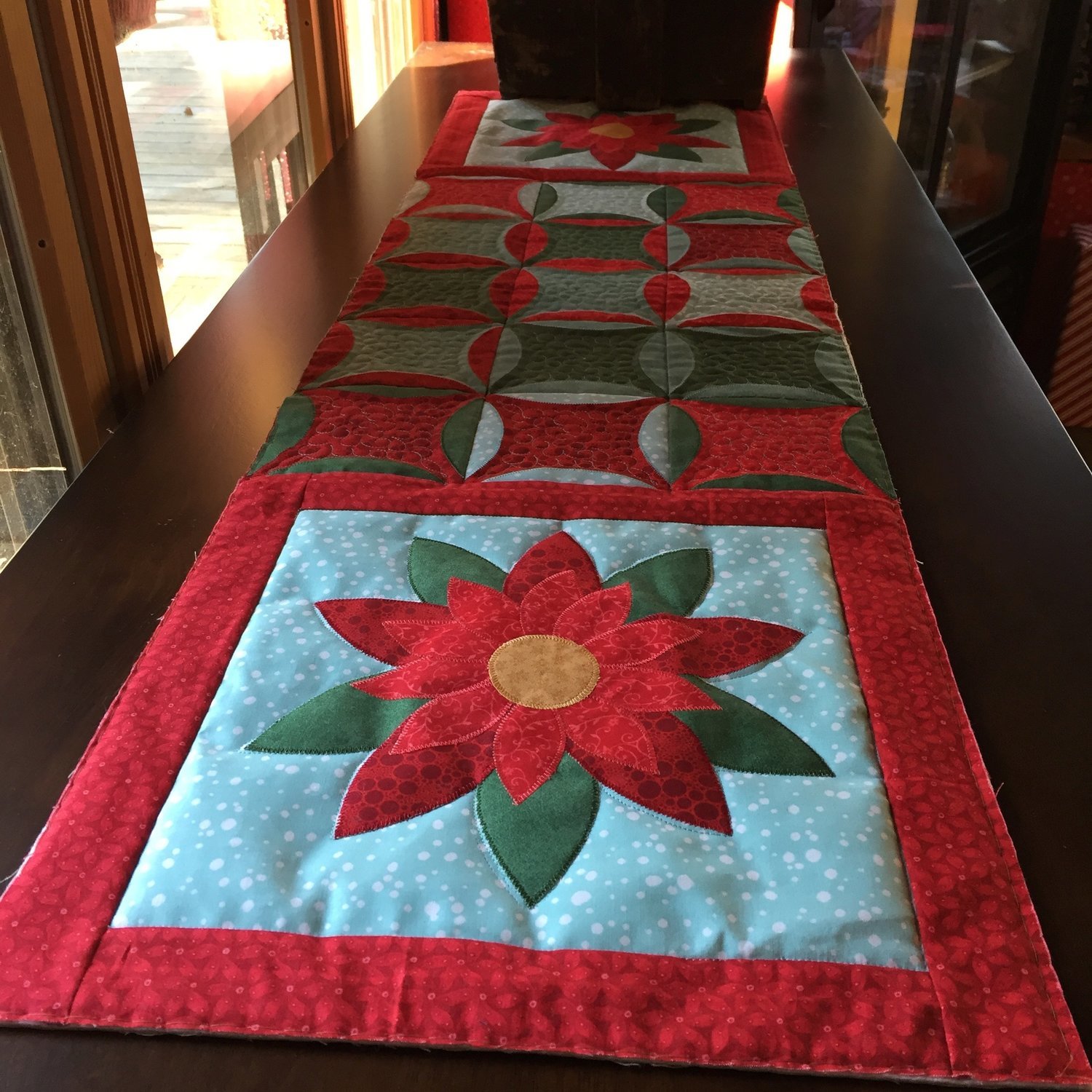 Poinsettia Petal Runner - PDF Download