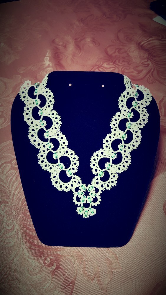 Light green V-shape neckless