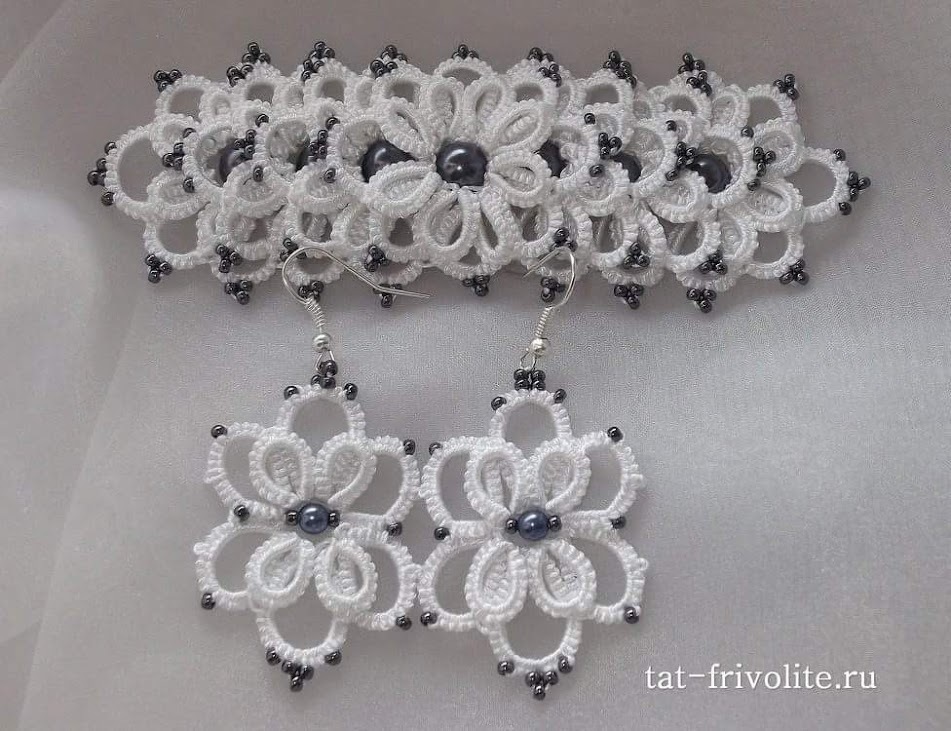 White bracelet and earrings with beads