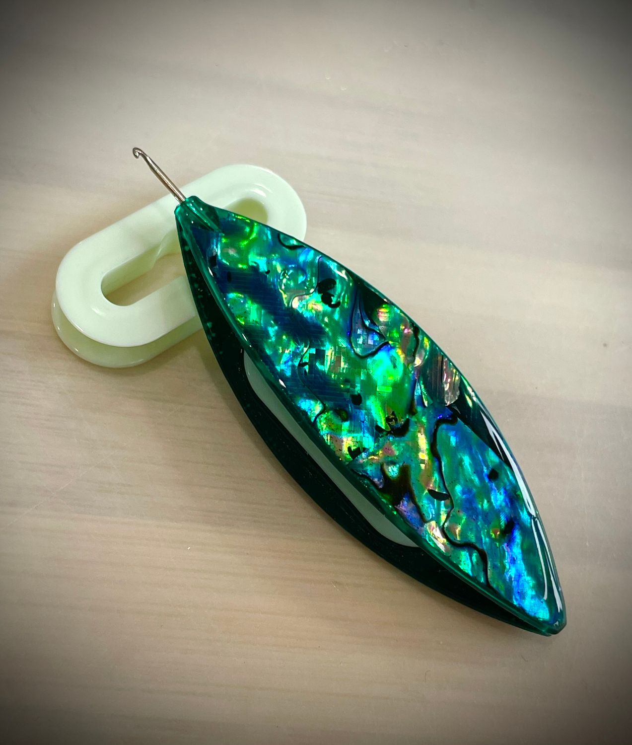 Dreamlit Shuttle decorated on both sides, Natural shell veneer, Abalone Green