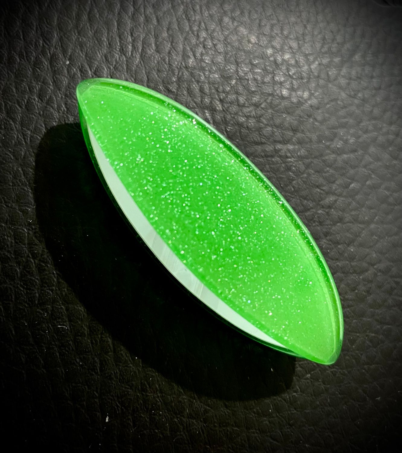 Acrylic shuttle, Sparkle and Shine, Spring Green color