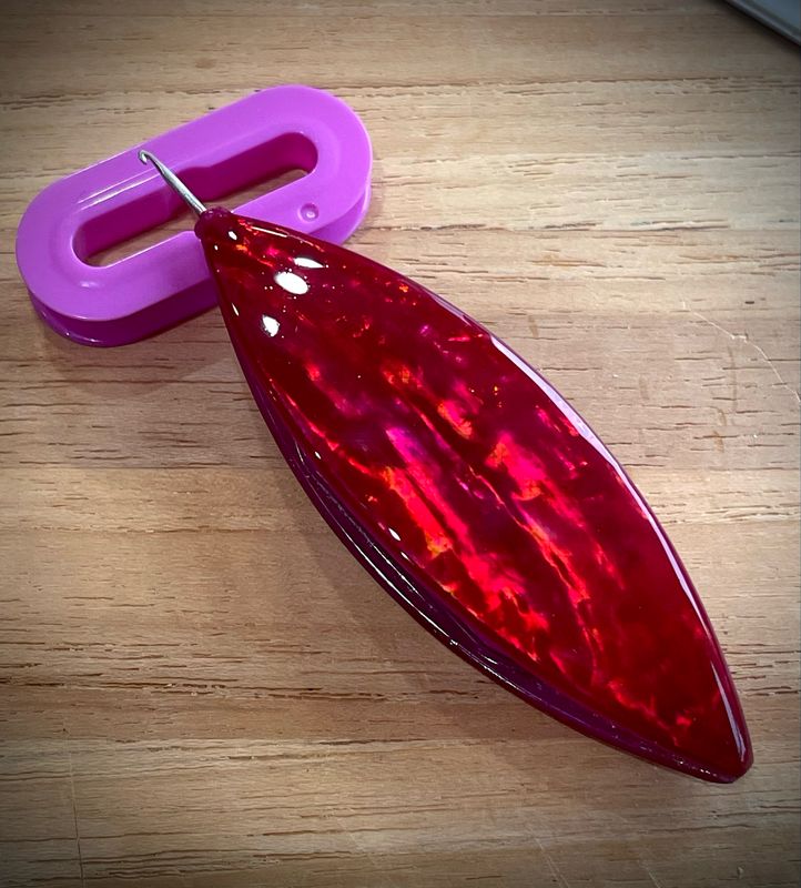 Dreamlit Shuttle decorated on both sides, Natural shell veneer, Scarlet Red