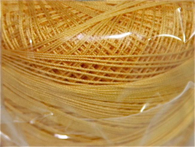 Col.613, Golden Yellow Med, Lizbeth thread
