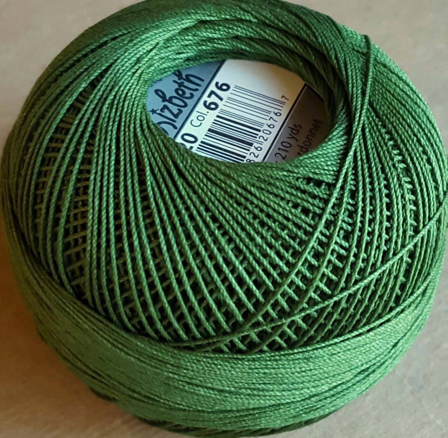 Col.676, Leaf Green Dk., Lizbeth thread