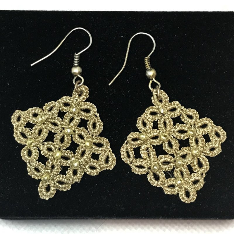 Tatted earrings &quot;Gold squares&quot;