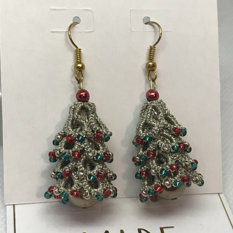 Tatted earrings &quot;Christmas tree&quot;