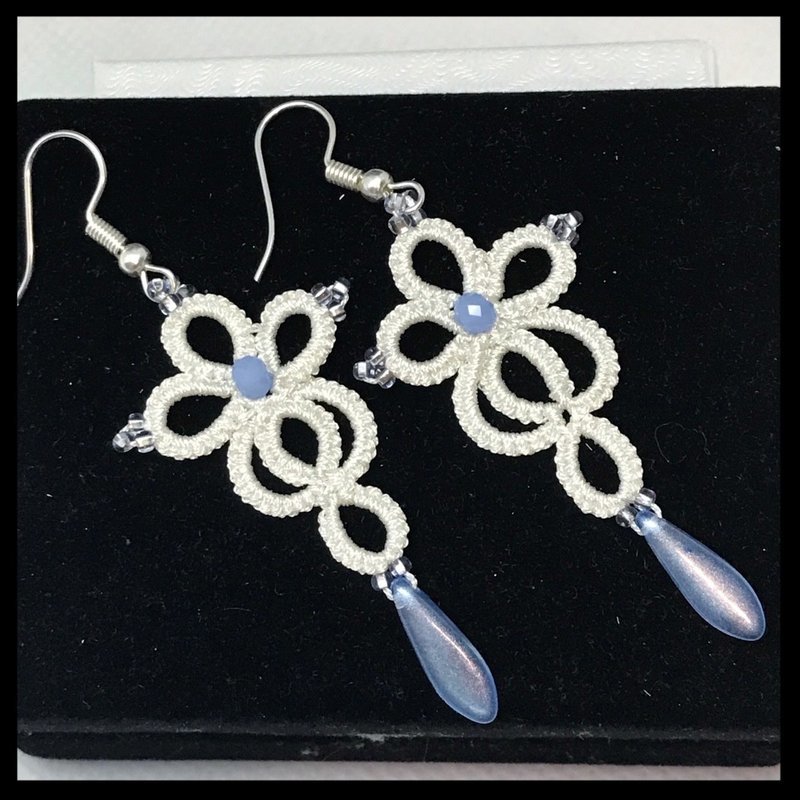 Tatted earrings &quot;White and blue icicles&quot;