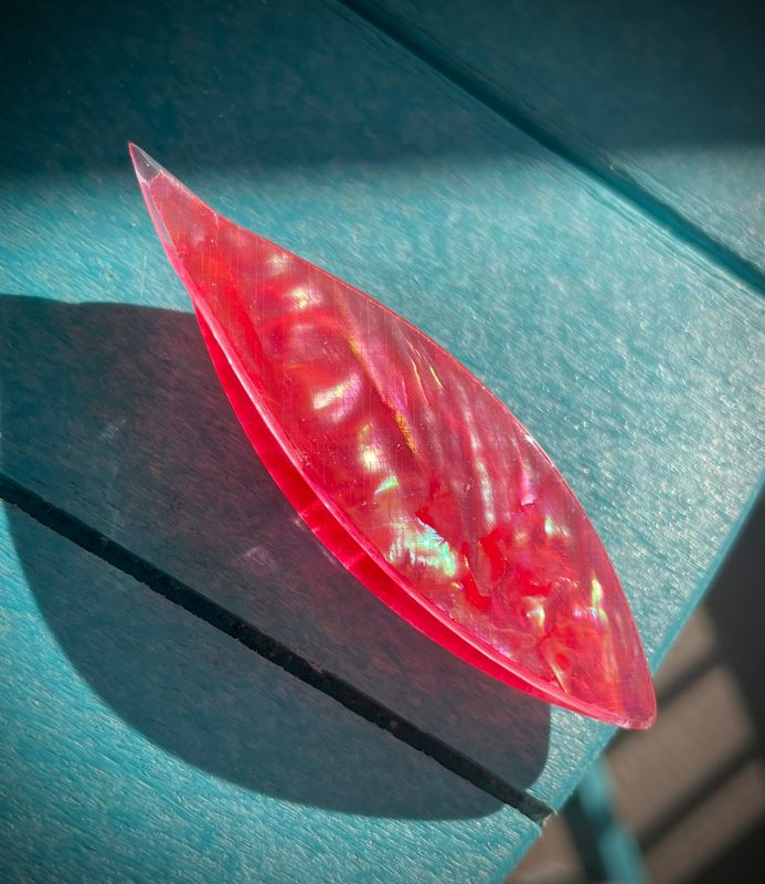 SewMate  Shuttle Decorated , Natural Shell veneer on both sides, Coral Pink