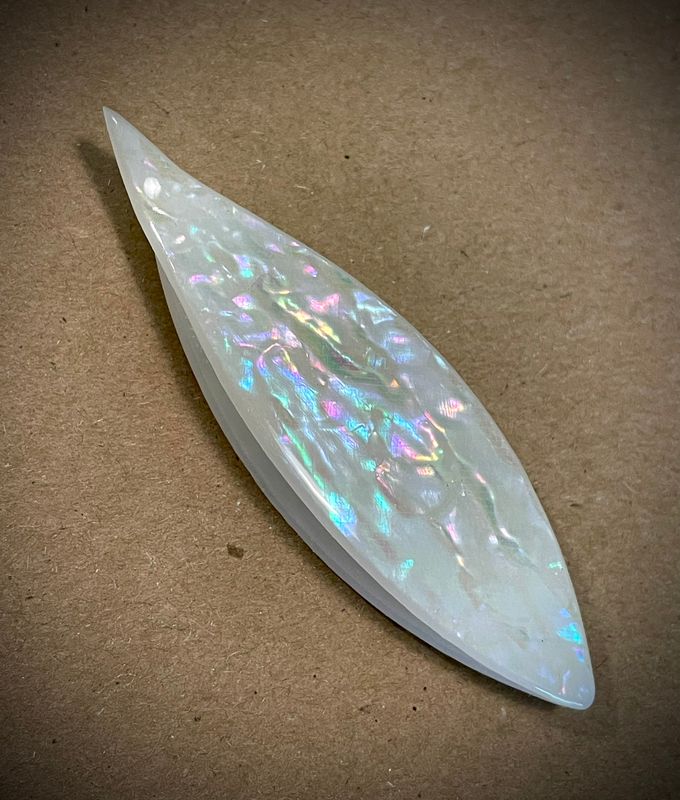 SewMate  Shuttle Decorated , Natural Shell veneer on both sides, Ivory Aurora