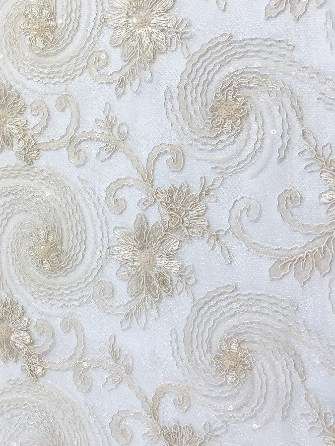 Ivory Floral Lace Table Overlay (J)