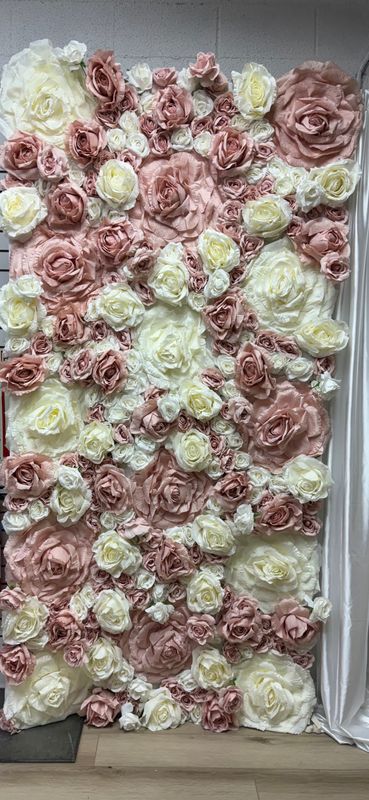 Shades of Pink & Ivory Floral Wall Shades of Pink & Ivory Floral Wall