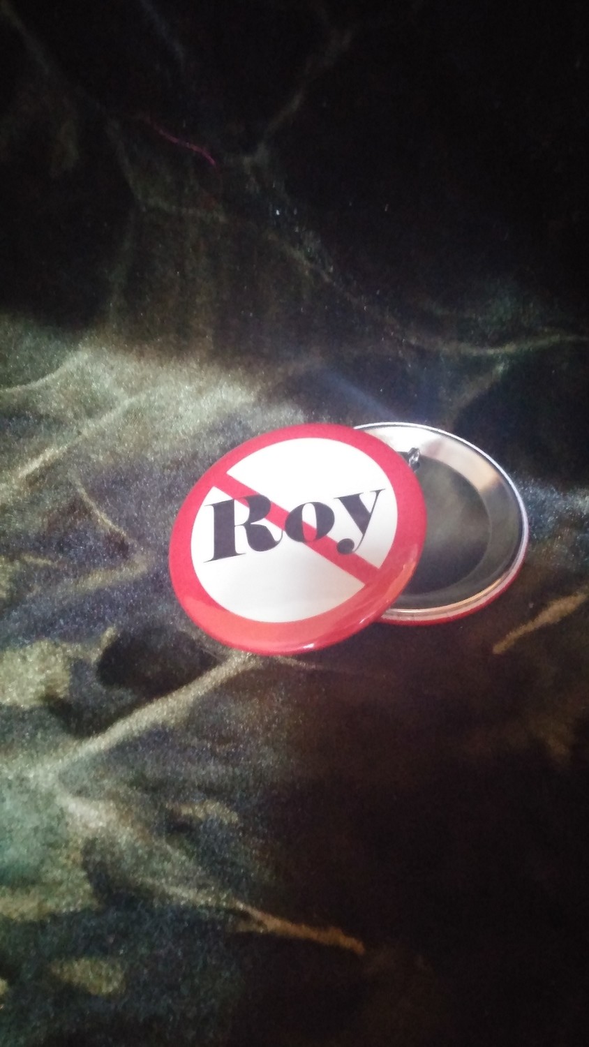2 1/4&quot; Roy Buttons
