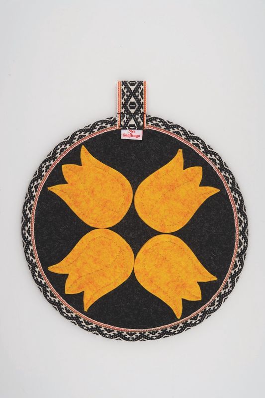 Swedish Cut Felt Trivet