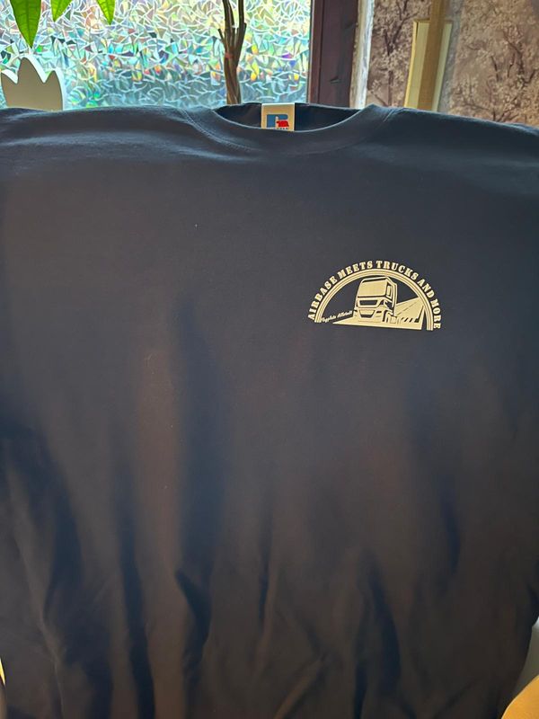 T-Shirt mit dem aktuellen Logo aus 2025