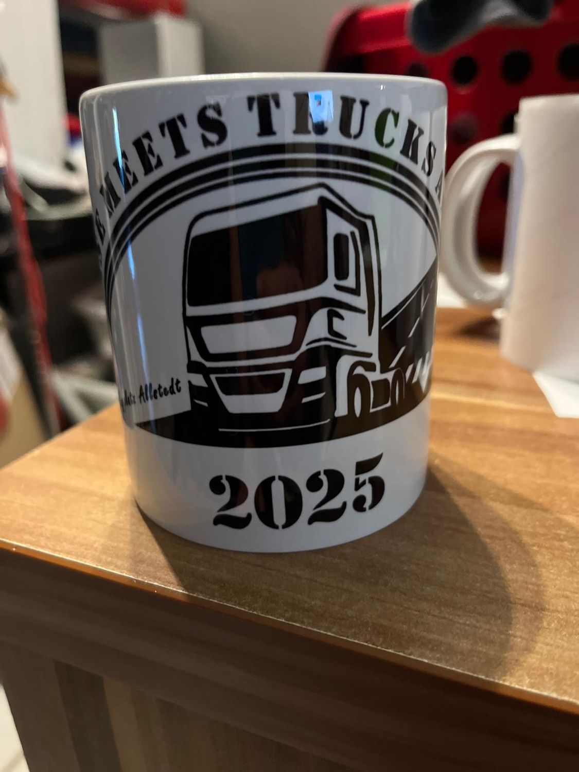 Tasse mit dem diesjährigen Logo