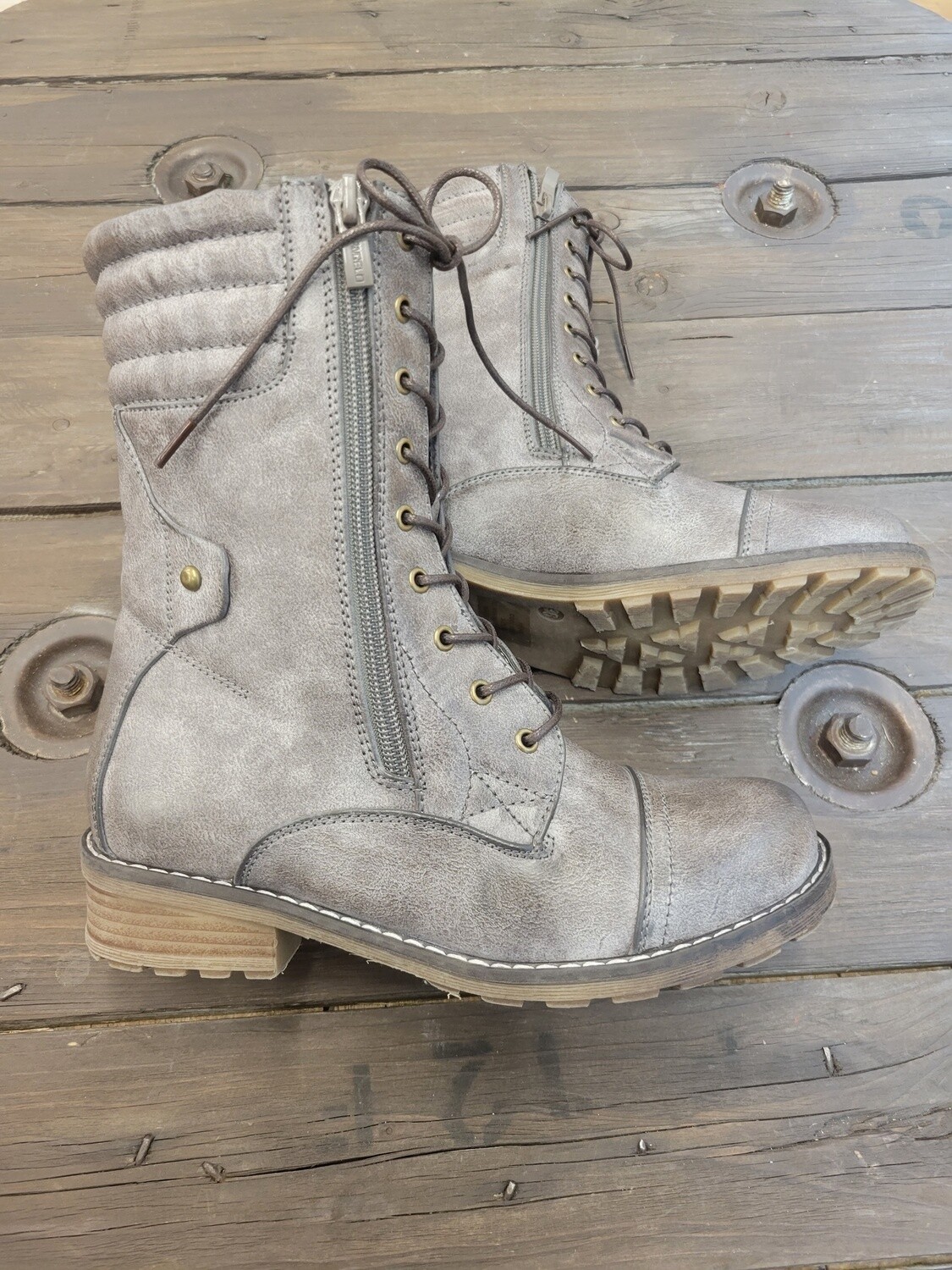 Vangelo Boot # HF9434