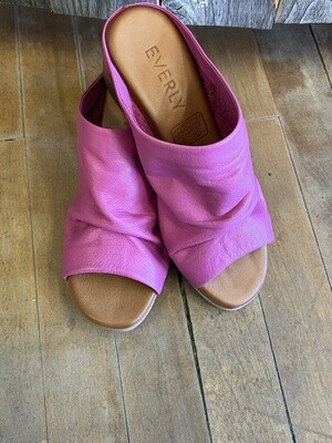 EVERLY-ARIA-PINK LEATHER
