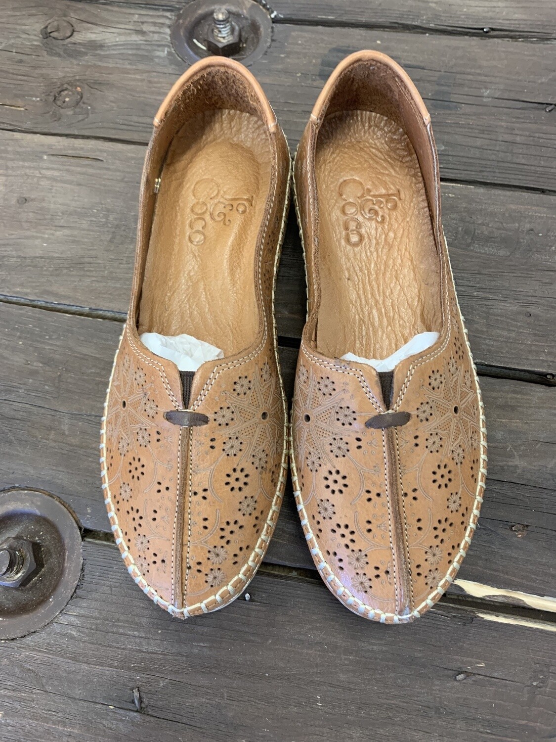 Jo&amp;Coco-031-CAPO34-Brown