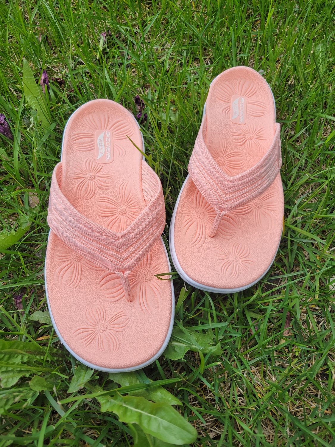 Sheckers Arch Fit Flip Flop # 141315 coral