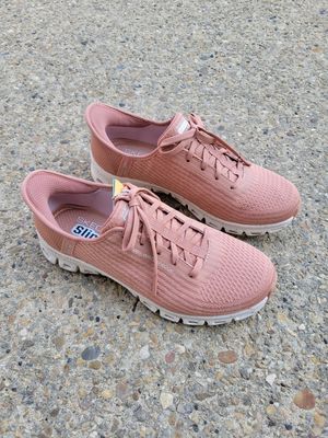 Rainy Day Runner - CLAY color #104571