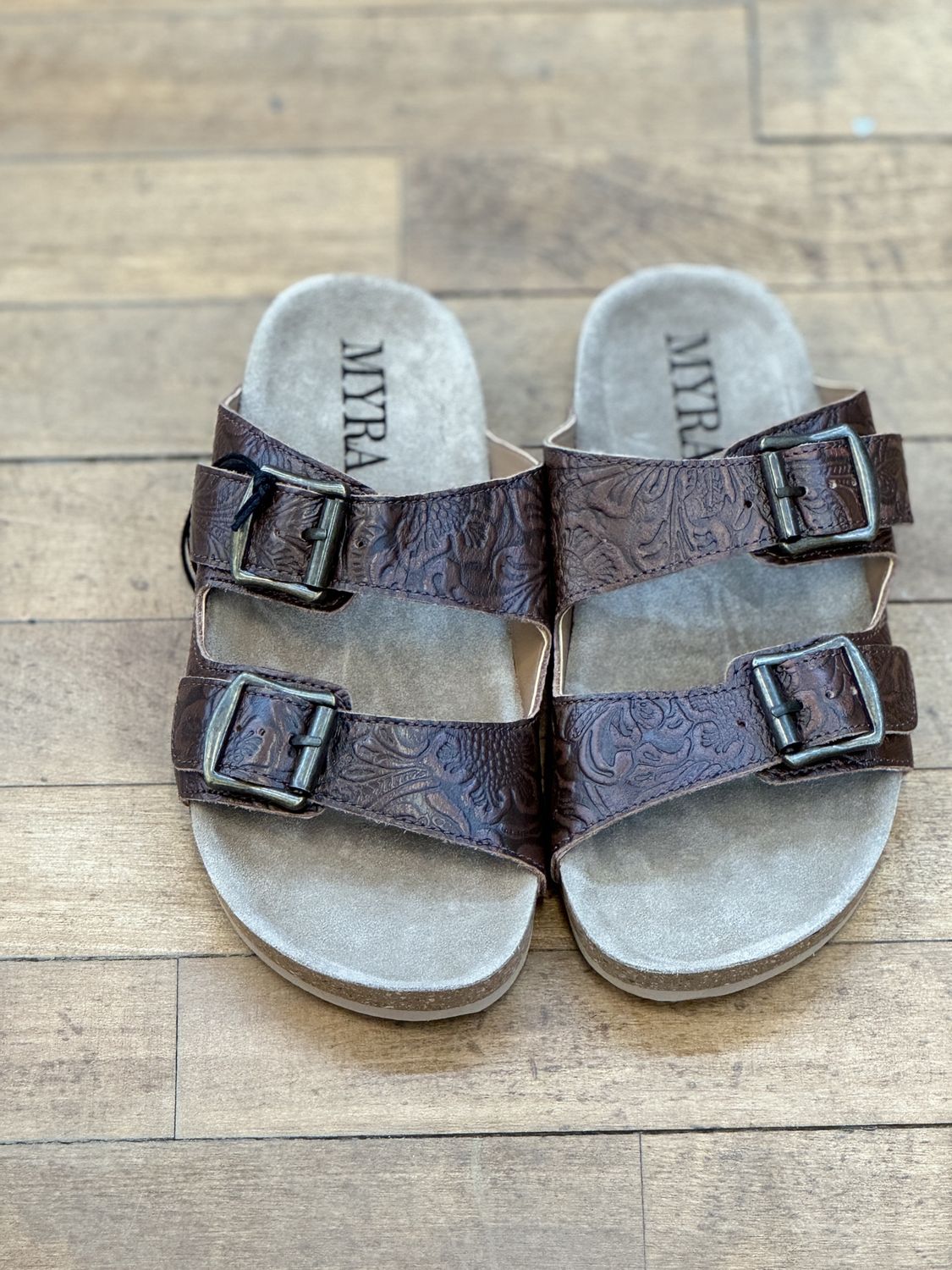 Myra-Cedarstone Brown Slide-S-10631
