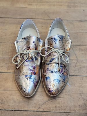 Django and Juliette Kotty - Floral Gold Print