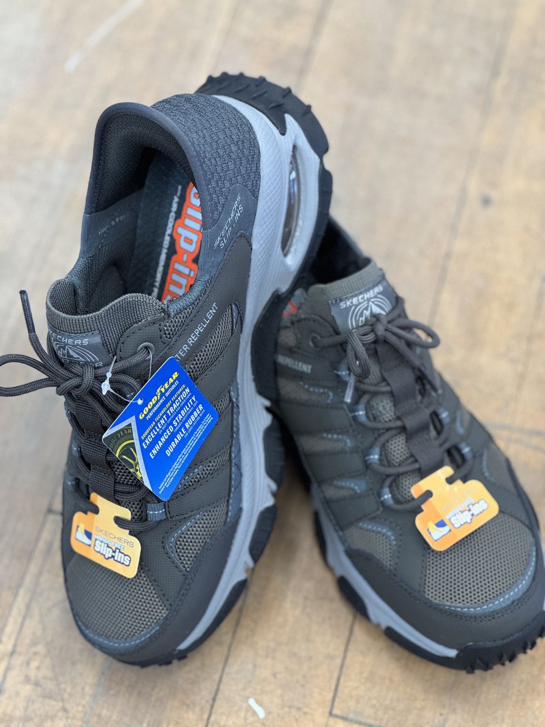 Skechers-237322/GYBR Emissary