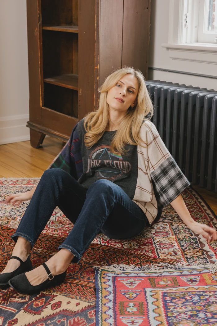 Shannon-5576-Flannel Band Tee