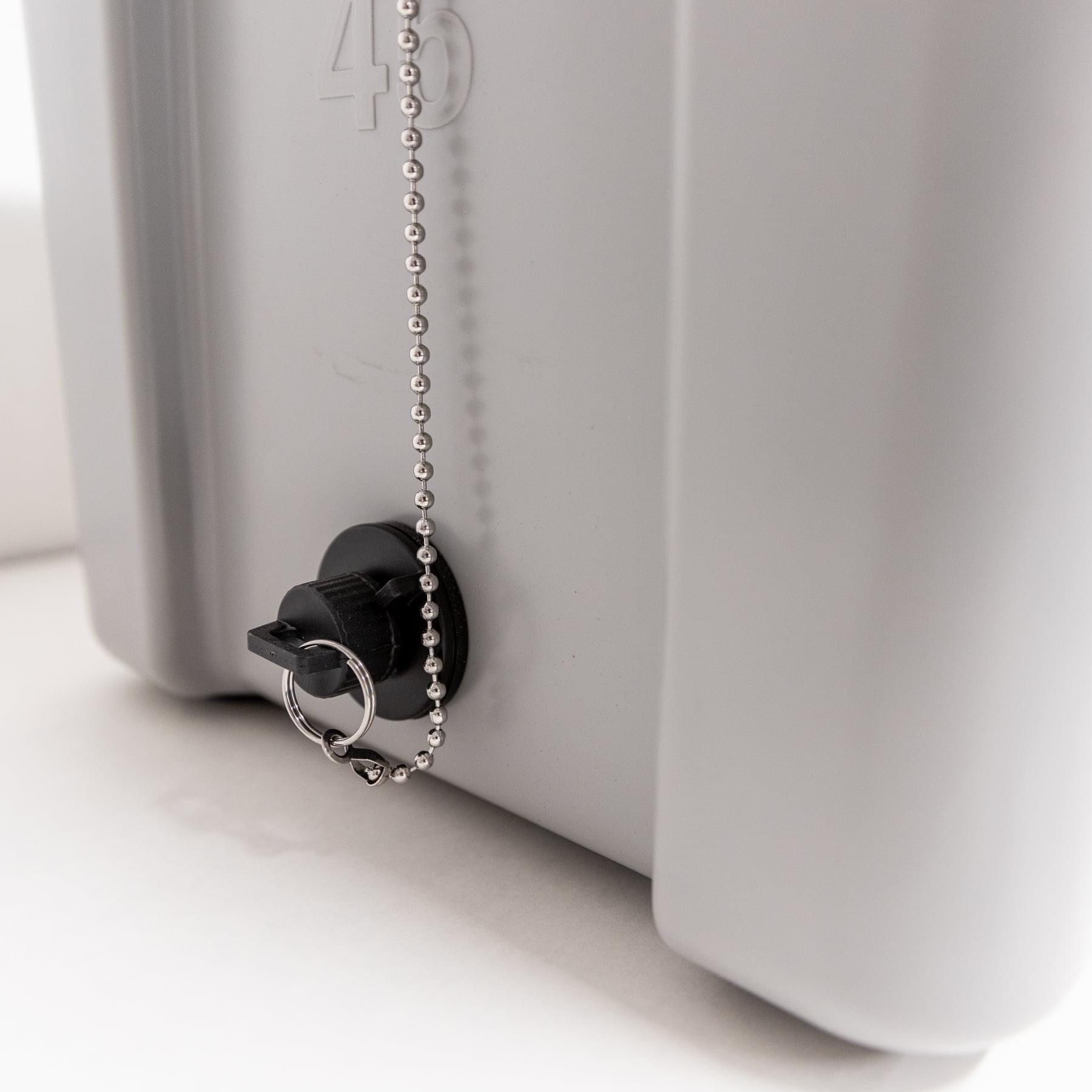 35 Qt Cooler With Wheels