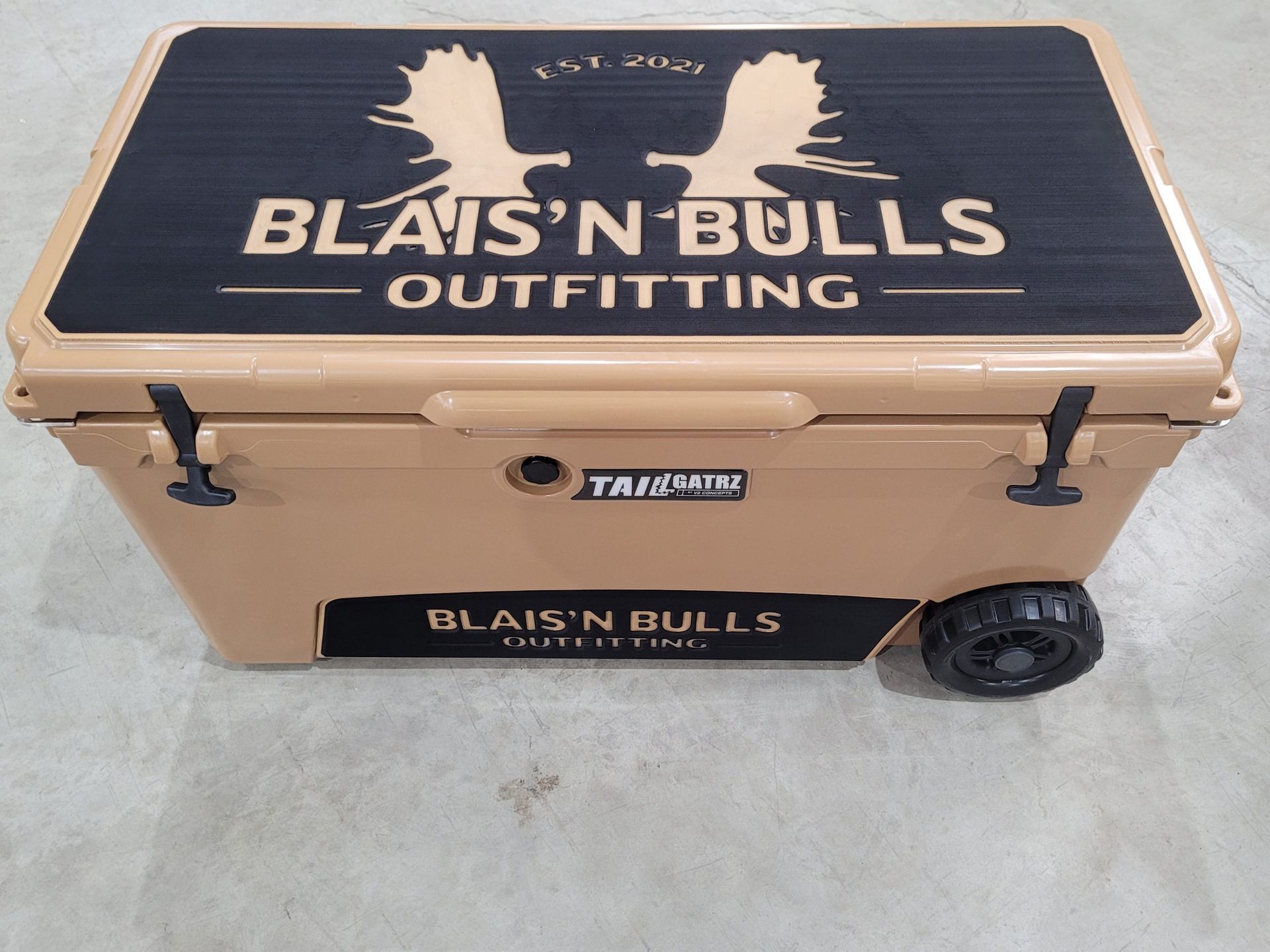 110 Qt Cooler With Wheels