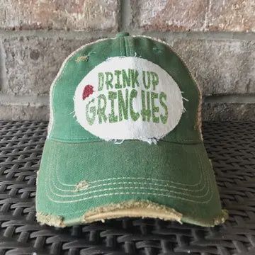 BHG  GRINCHES HAT