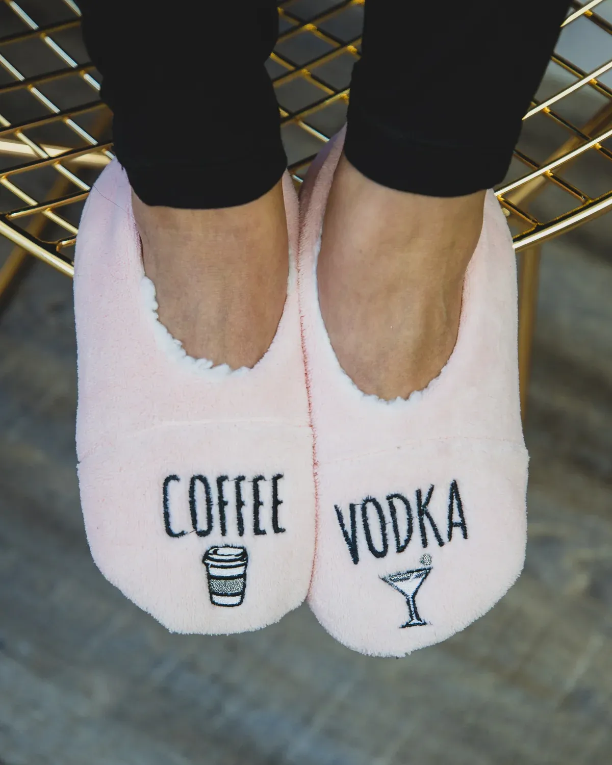 COZY SHERPA LINED PINK COFFEE/VODKA MOTIF SLIPPERS