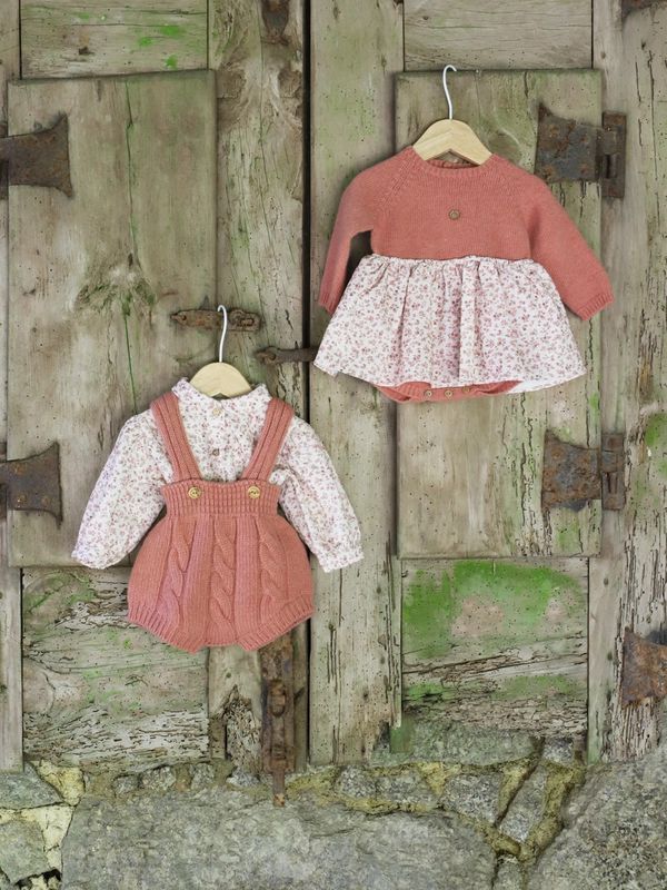 Shortie Knitted in Wool 