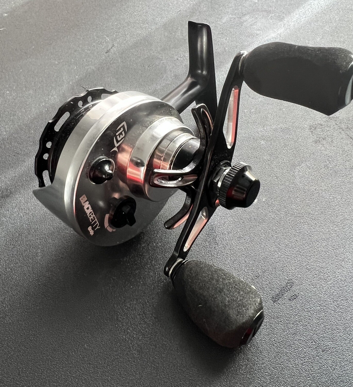 13 Fishing Black Betty Ice Reel Left Hand